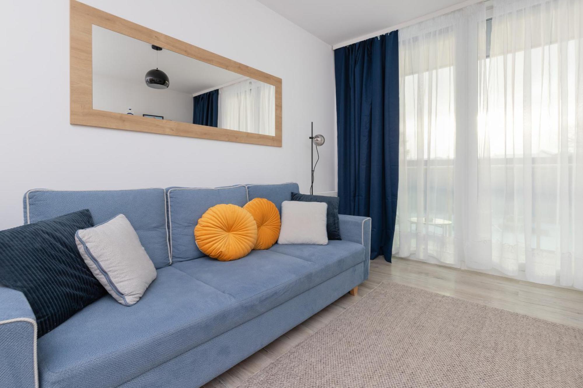 Apartment Solvo With Balcony & Parking Przymorze By Renters